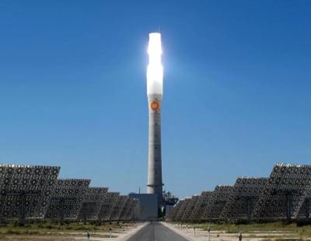 Solar towers can double energy output by running day and night