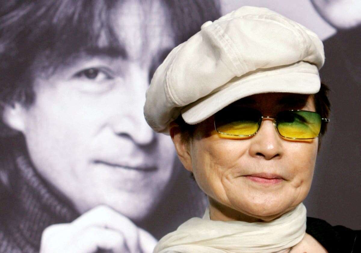 Stolen gift Yoko Ono gave John Lennon before death belongs to her