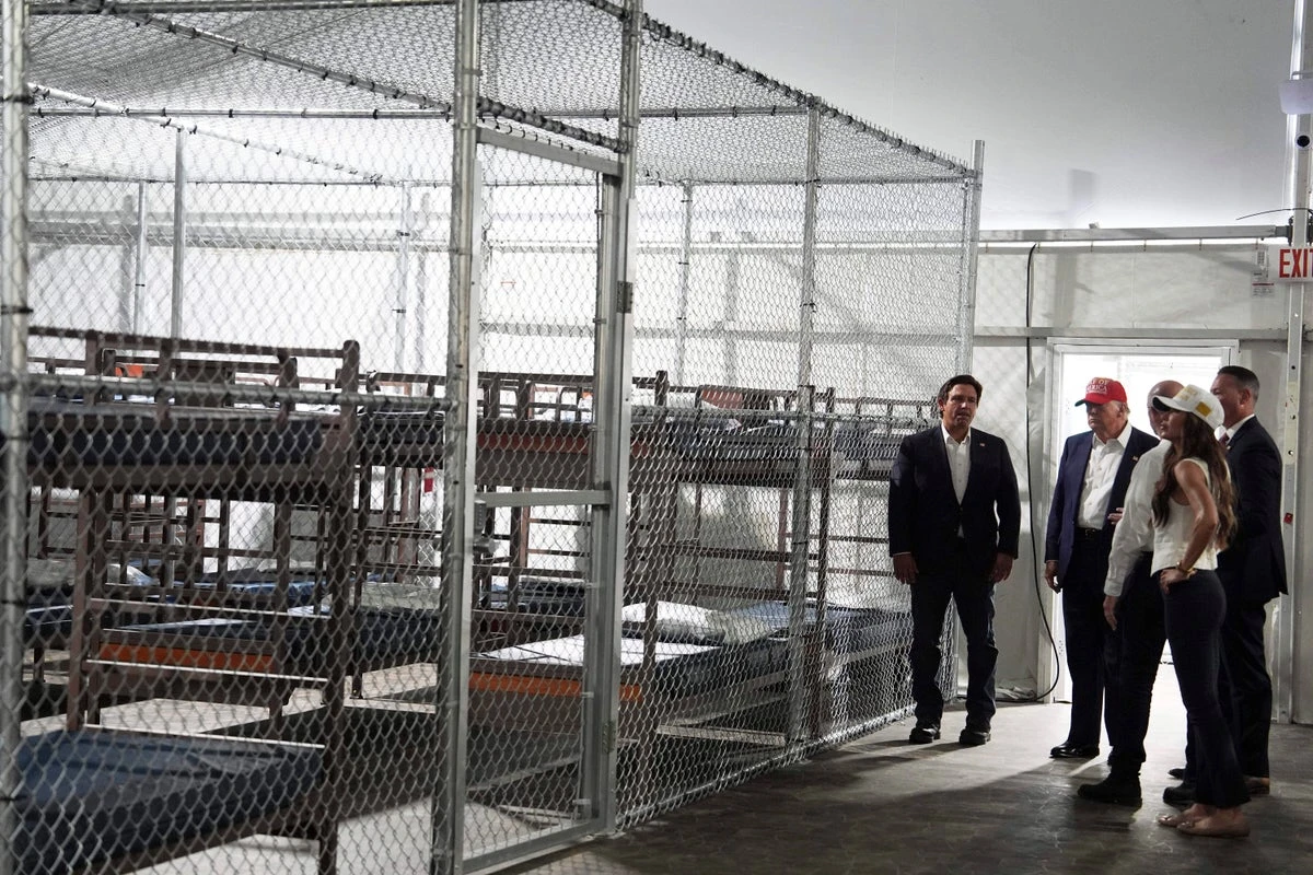 DeSantis contributor was awarded Alligator Alcatraz contract