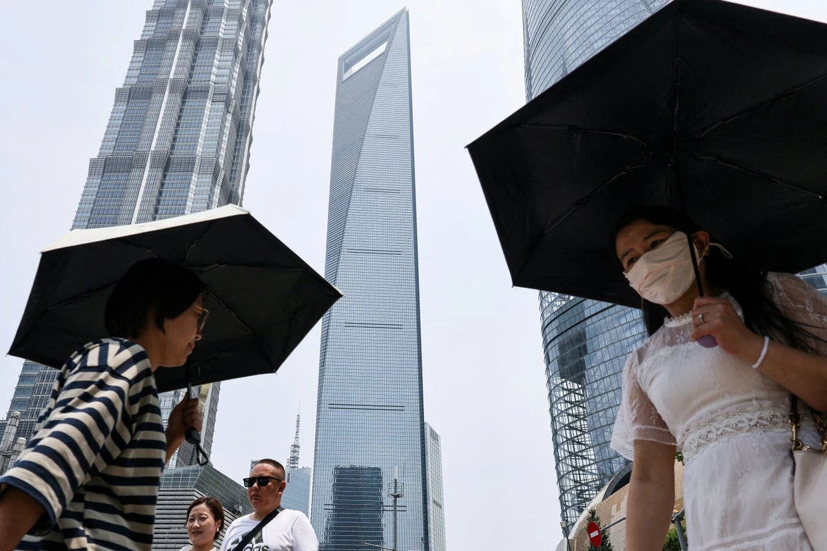 Wells Fargo banker blocked from leaving China amid criminal probe