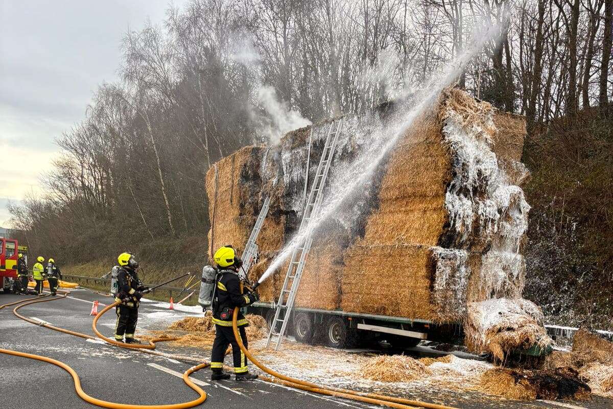 Christmas getaway under threat by 80mph winds amid weather warning