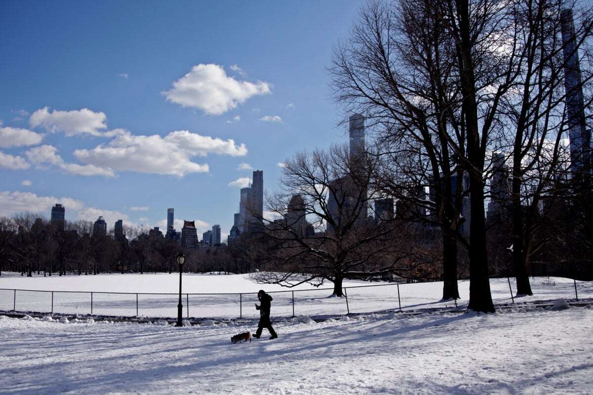 Another blast of winter moves across the U.S.