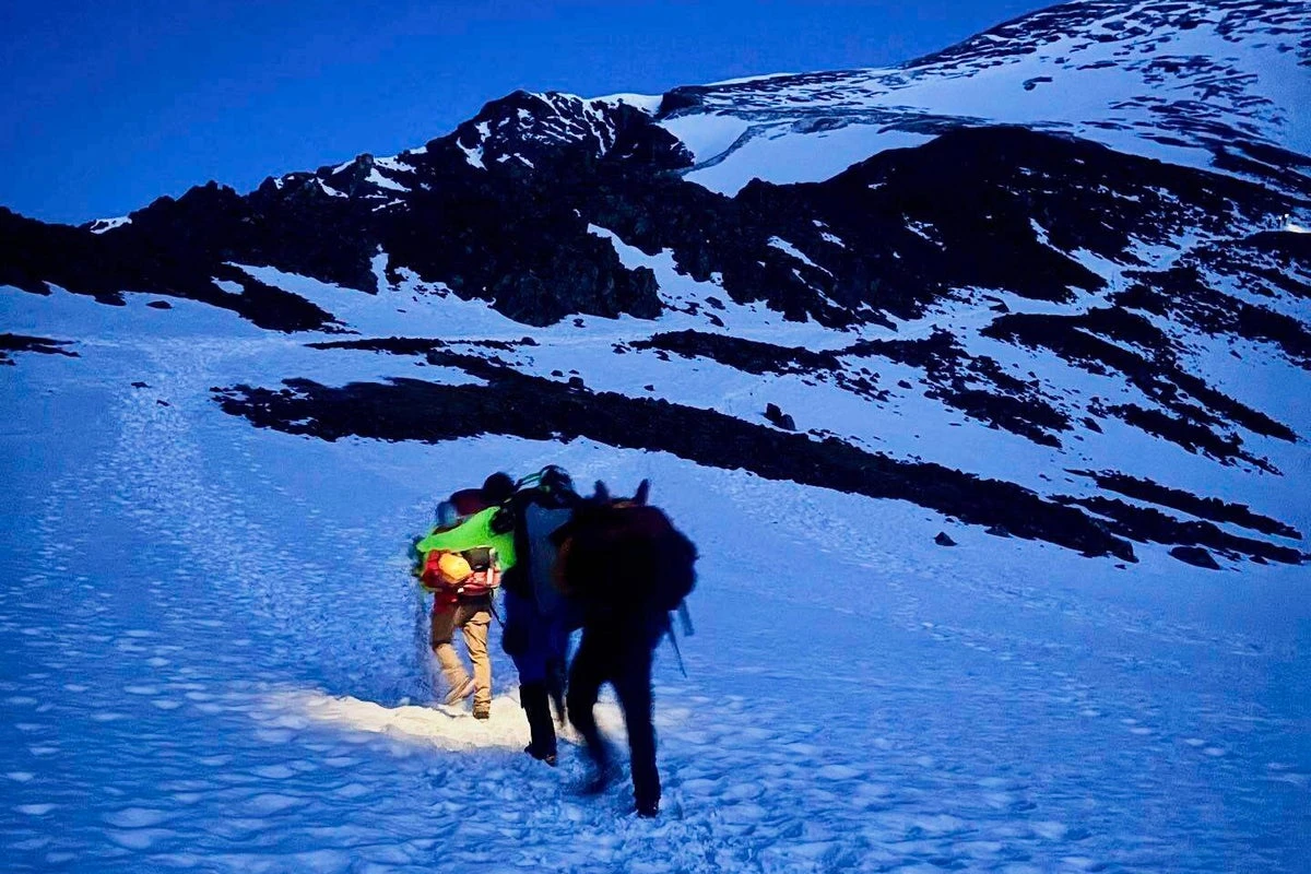 Two men rescued from peak of Colorado mountain after lightning strike