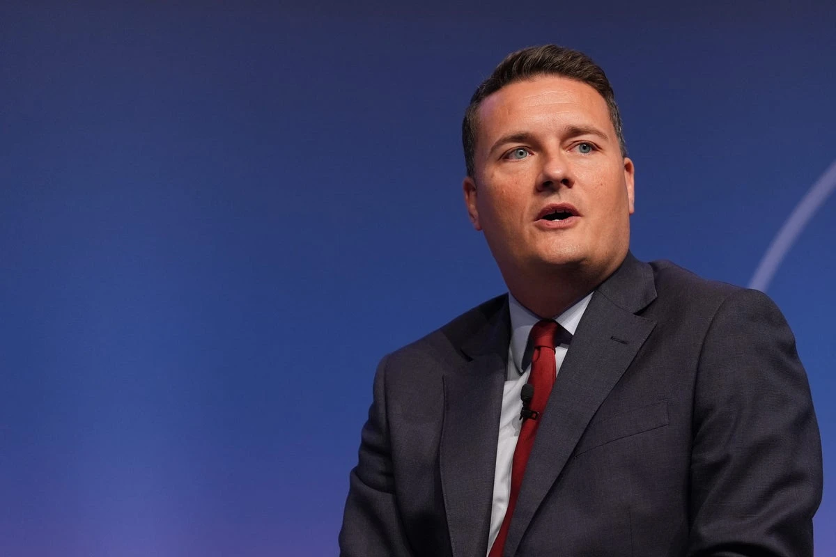 Streeting warns doctors must feel ‘pain’ of strikes to halt walkouts