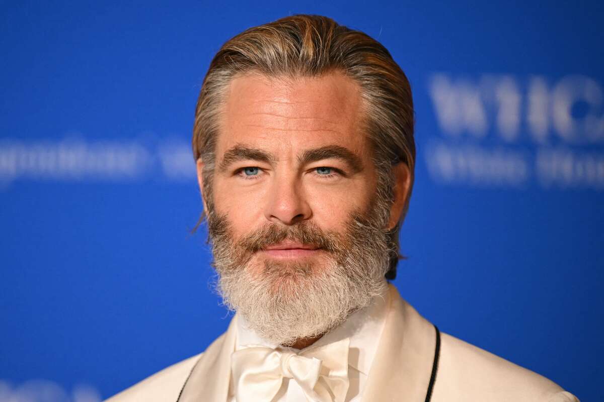 Chris Pine addresses Princess Diaries 3 casting speculation