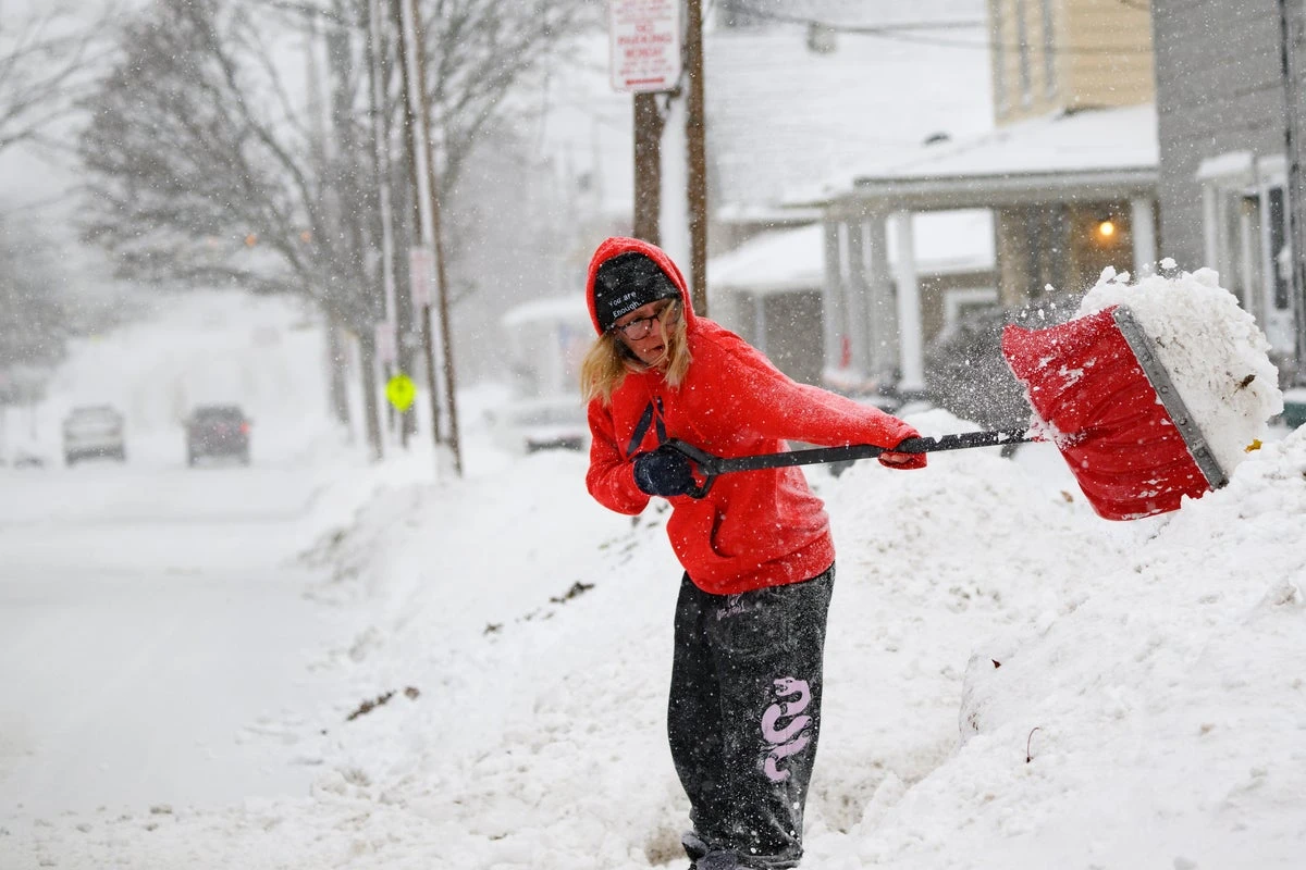 Farmer’s Almanac warns of long and snowy winter for most of US