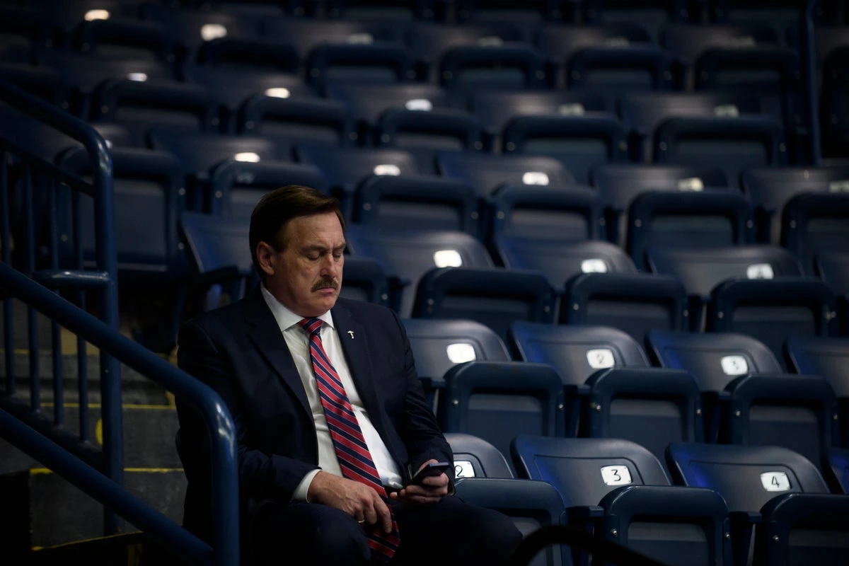 Weeping Mike Lindell tells judge he has no money to pay fines