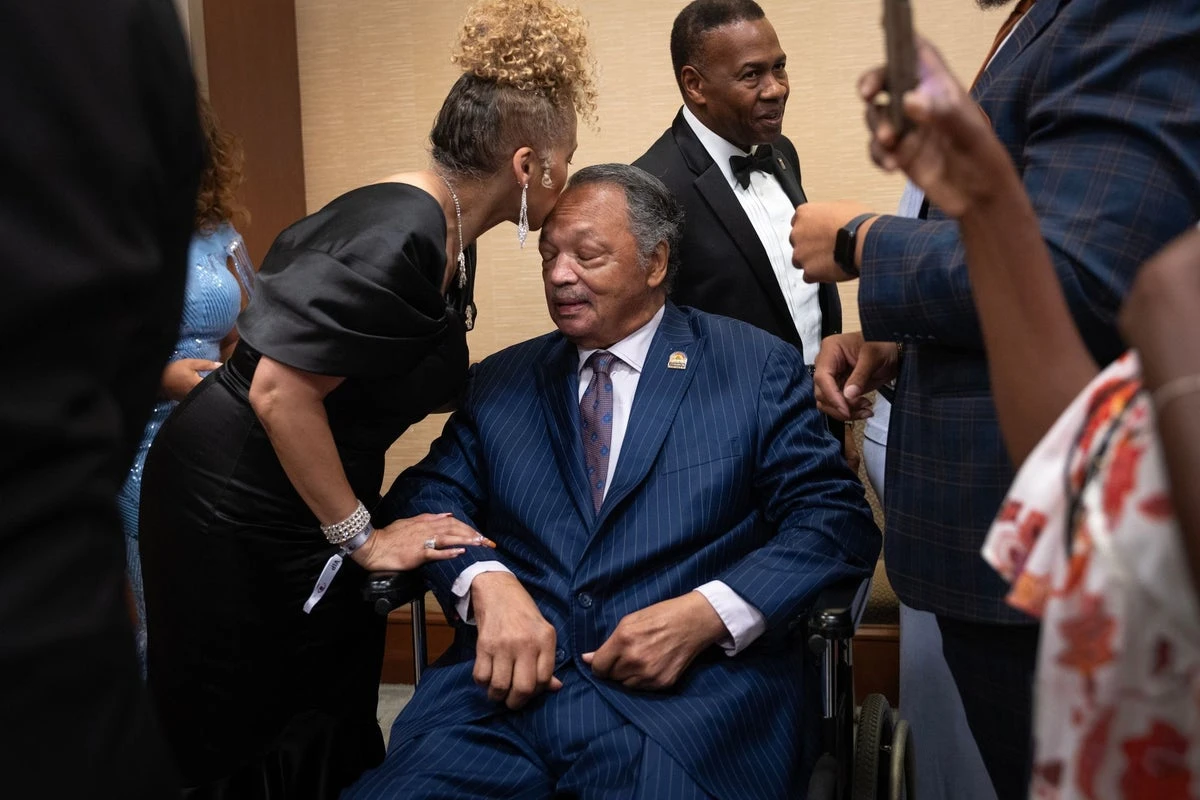 Civil rights leader Jesse Jackson reportedly hospitalized in Chicago