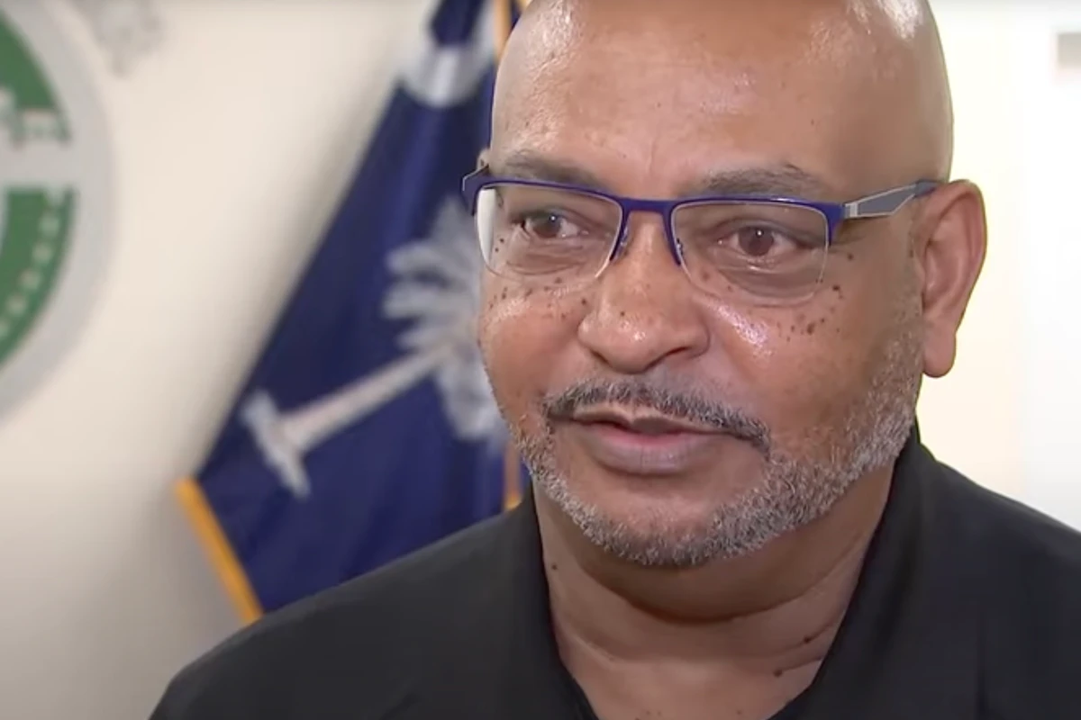 Chick-fil-A apologises to Black police officer over free food scandal