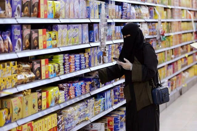 Saudi women allowed to live alone without permission from guardian