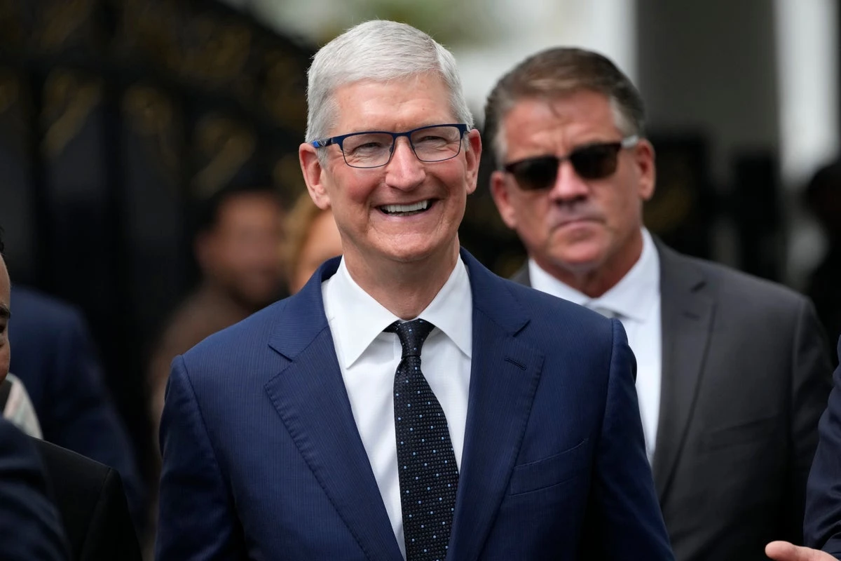 Tim Cook pushed Greg Abbott to veto online child safety proposals
