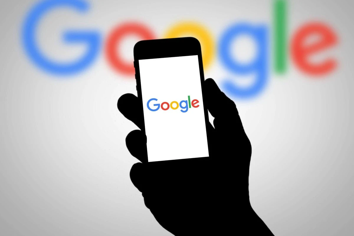 Google gives search box its biggest change ever