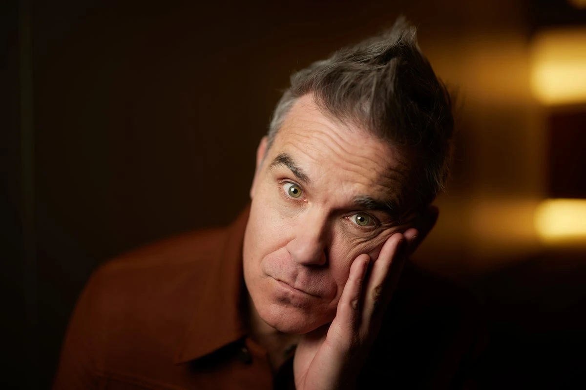 Robbie Williams: Being approached by fans leaves me ‘crawling inside’