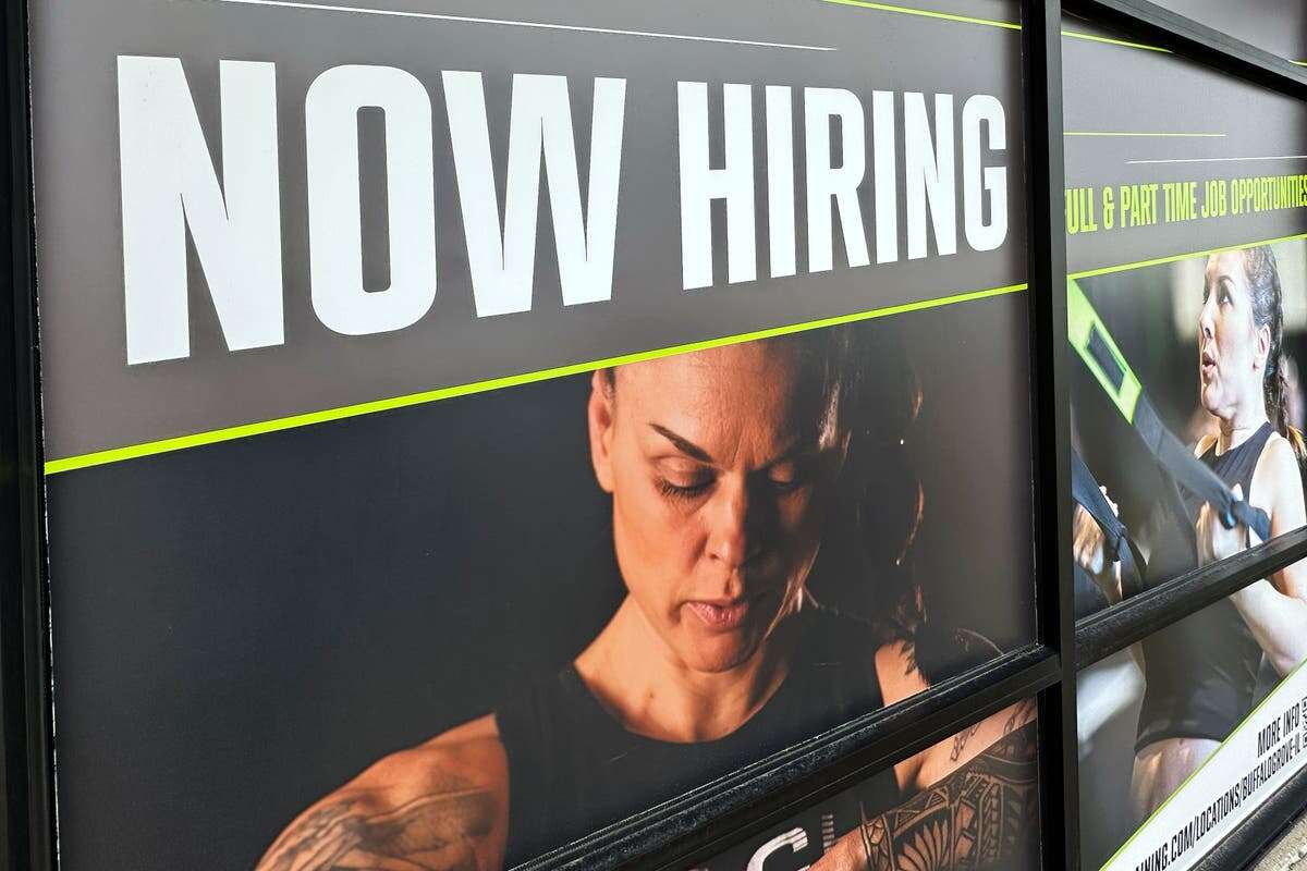 US sees unemployment drop after strong jobs report from holidays