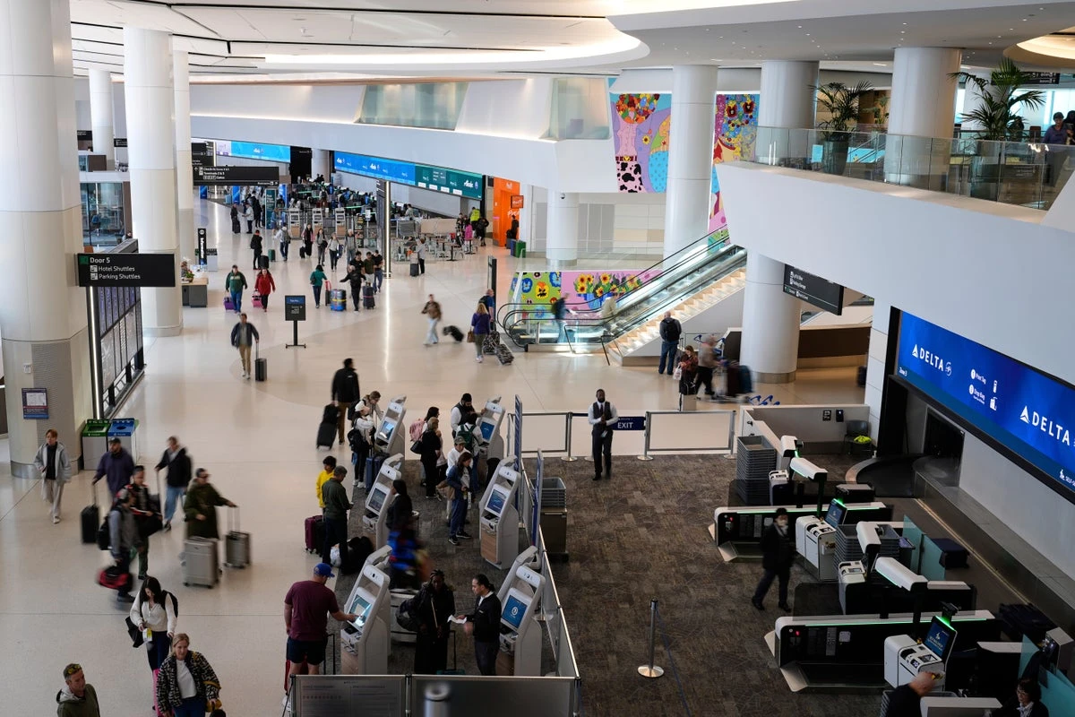 Vaccine researcher held at SF airport, faces deportation