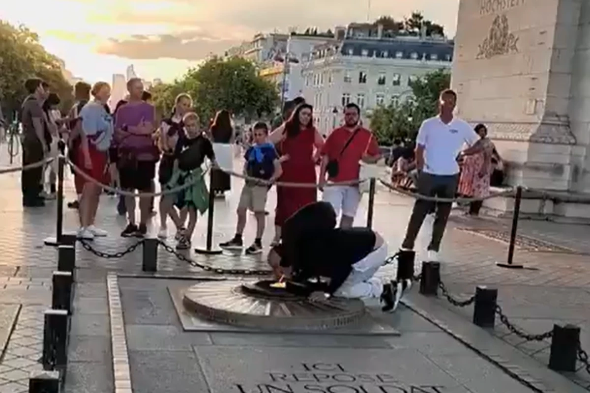 Arrest after man lights cigarette off Tomb of Unknown Soldier flame