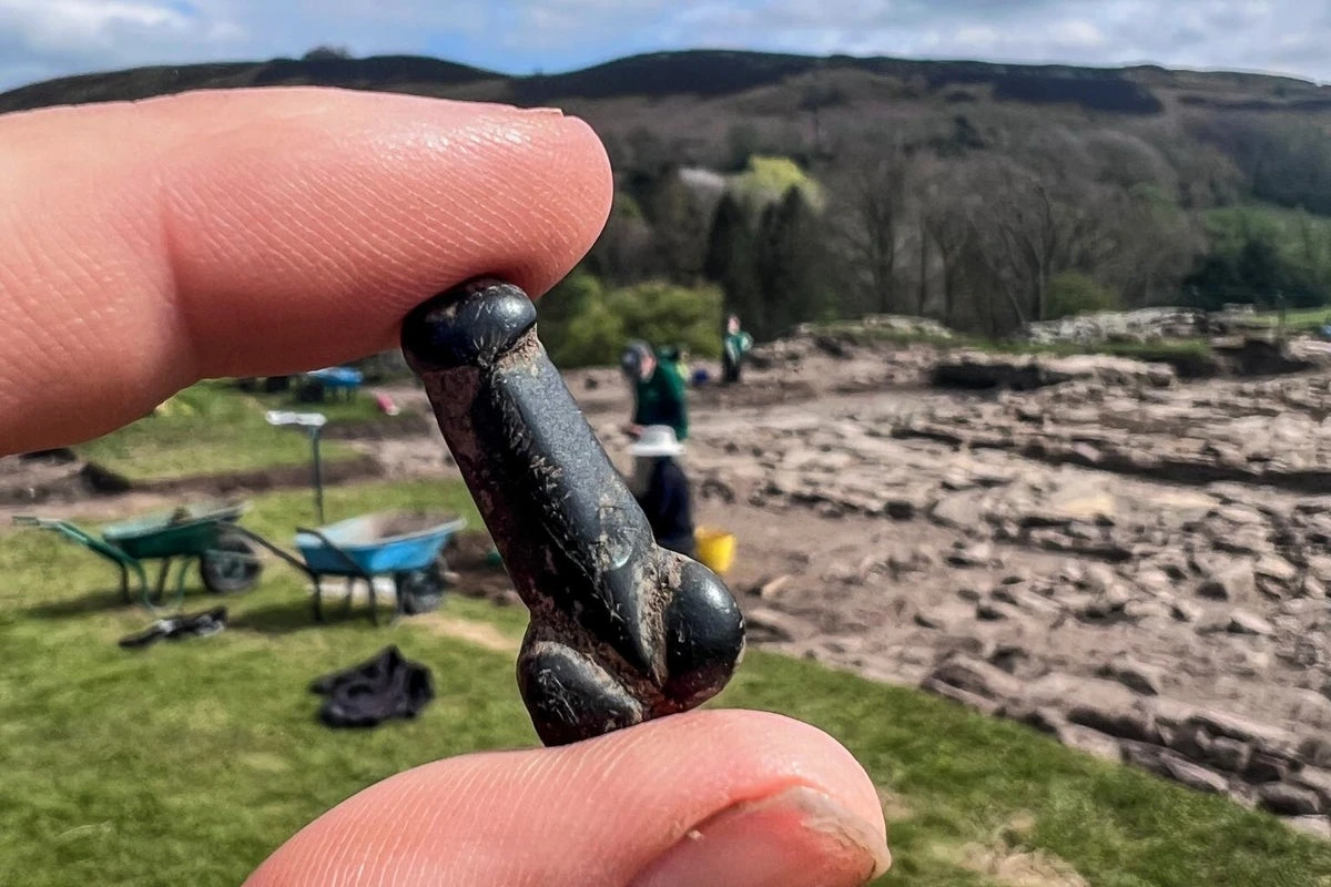 Archaeologists unearth penis-shaped pendant near Hadrian’s Wall