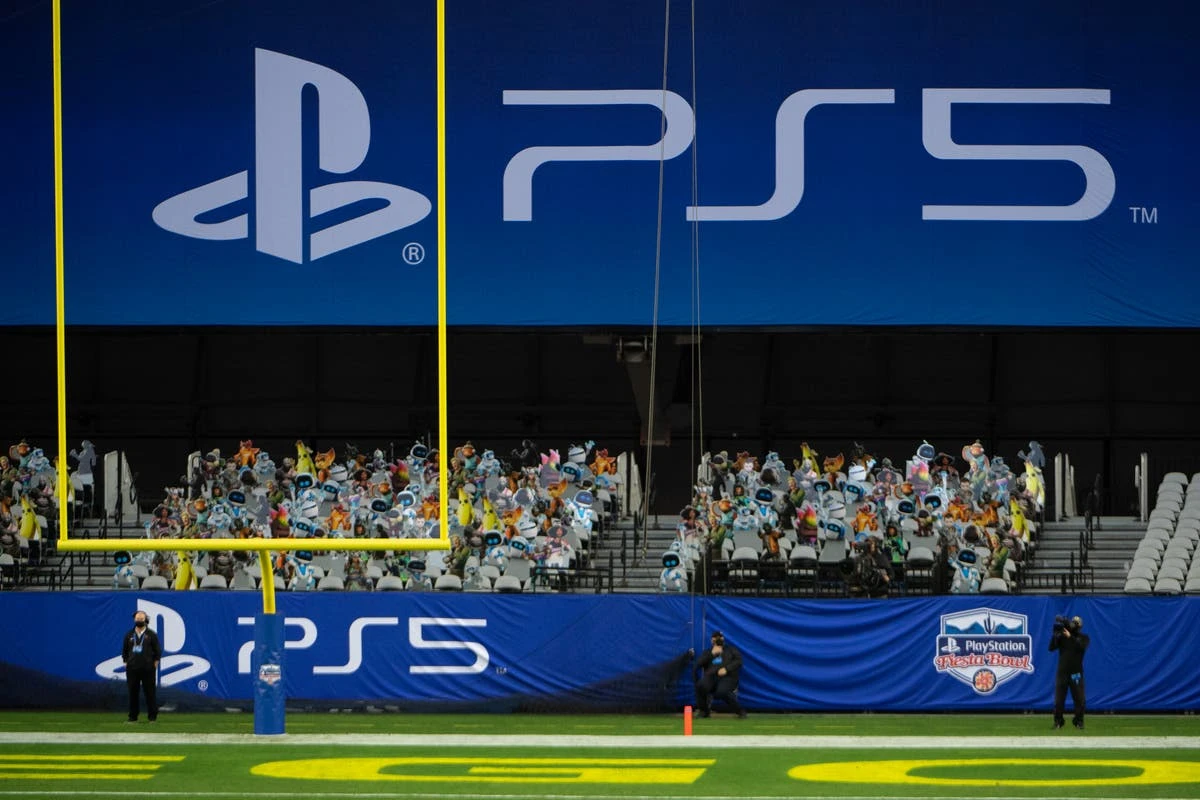 Sony to lay off 900 employees