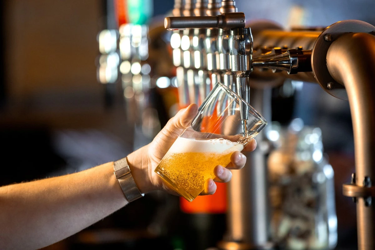 Ministers considering alcohol advertising restrictions