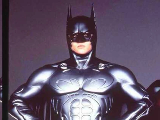 Val Kilmer weighs in on Batman-Catwoman intimacy controversy