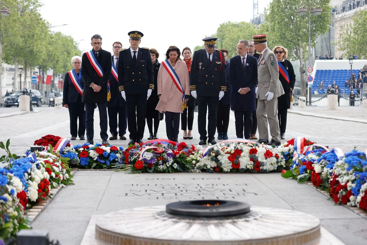 Live: Macron leads ceremony commemorating end of Second World War