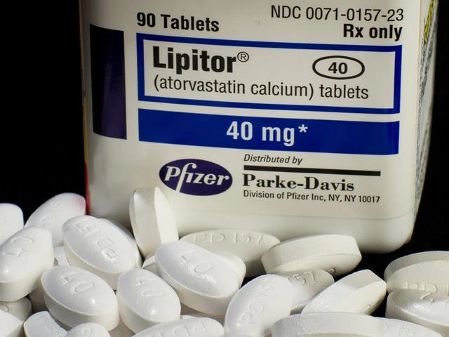 Statins found to reduce risk of cancer among heart patients