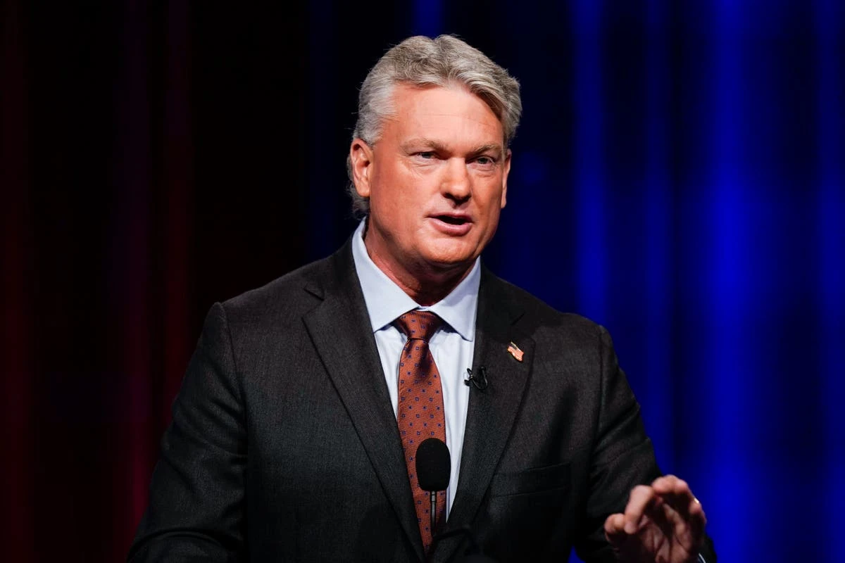 Lawmaker who defended Ole Miss protest posts joke about Kennedy family