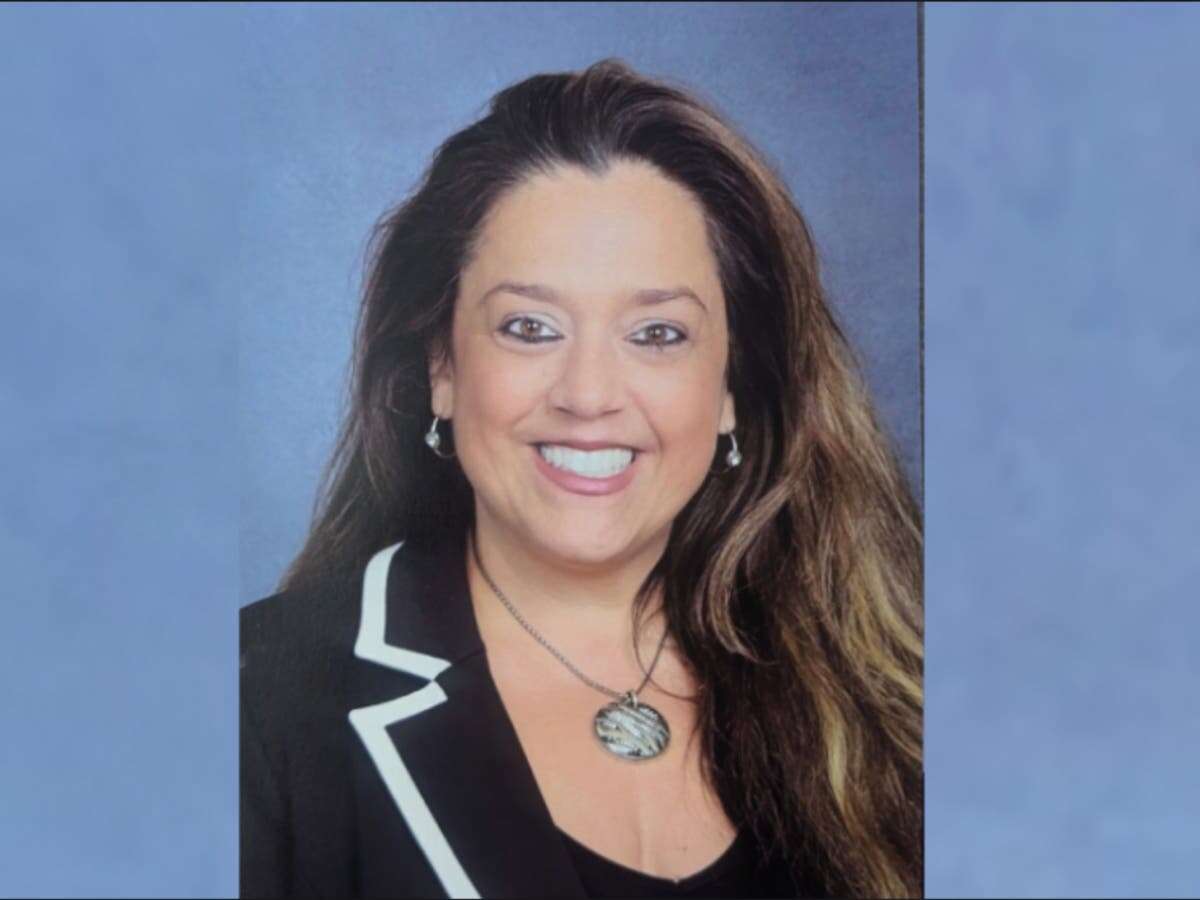 Florida principal arrested after kids found at her party: cops