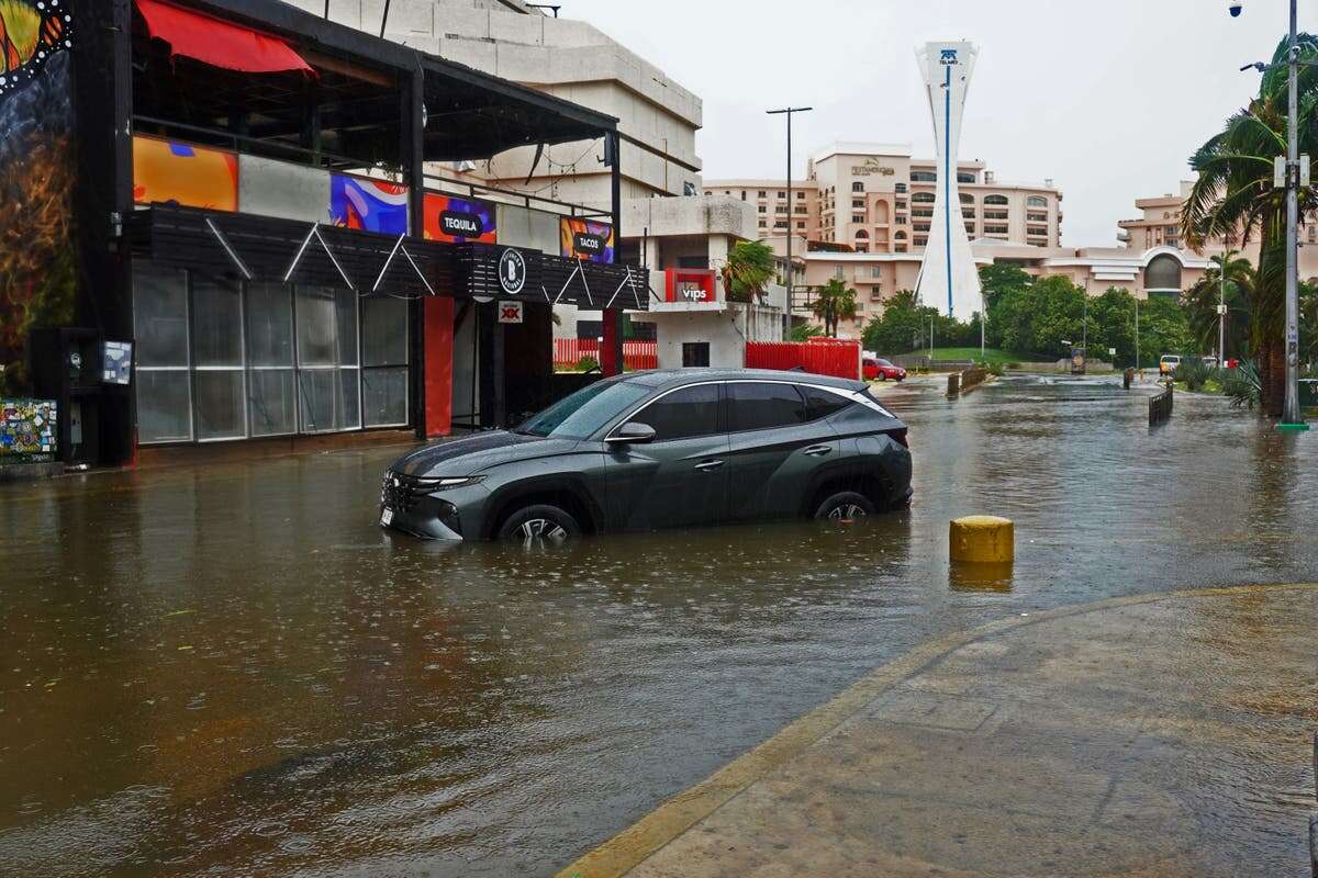 Hurricane Helene threatens ‘unsurvivable’ storm surge, forecasters say