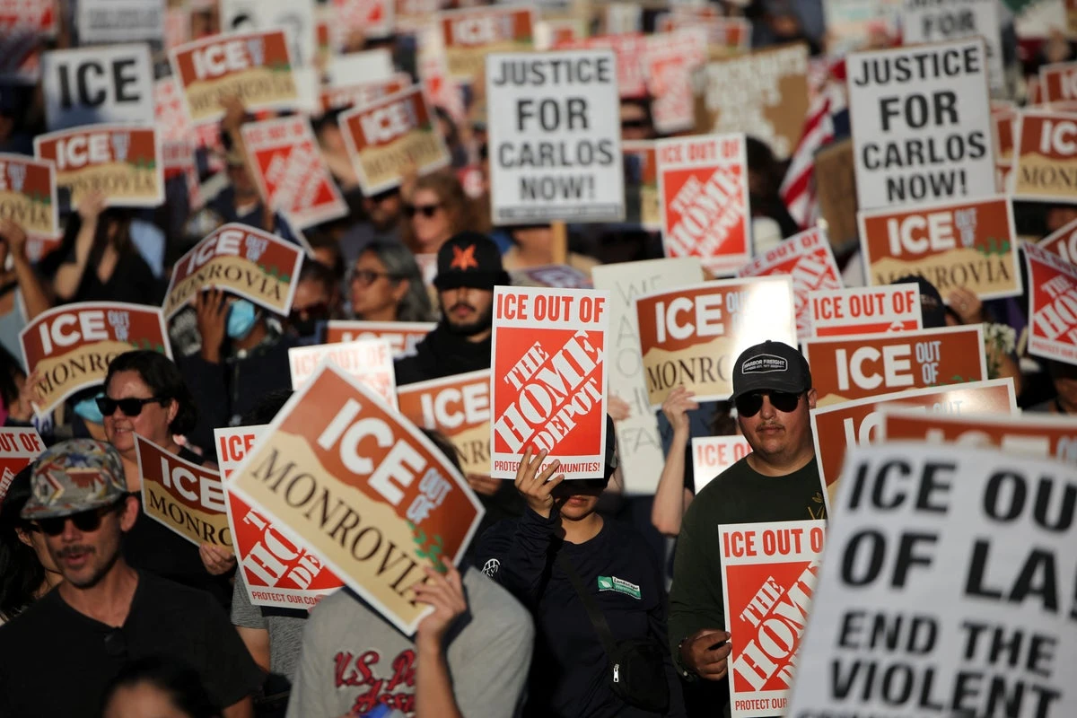 Feds to ‘flood the zone’ after Supreme Court allows roving ICE raids