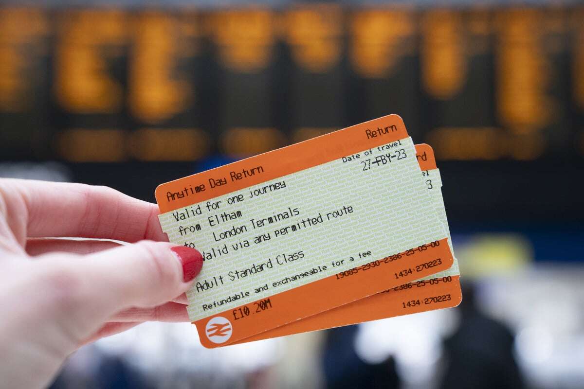 Tell us how Britain’s railways can be improved for commuters