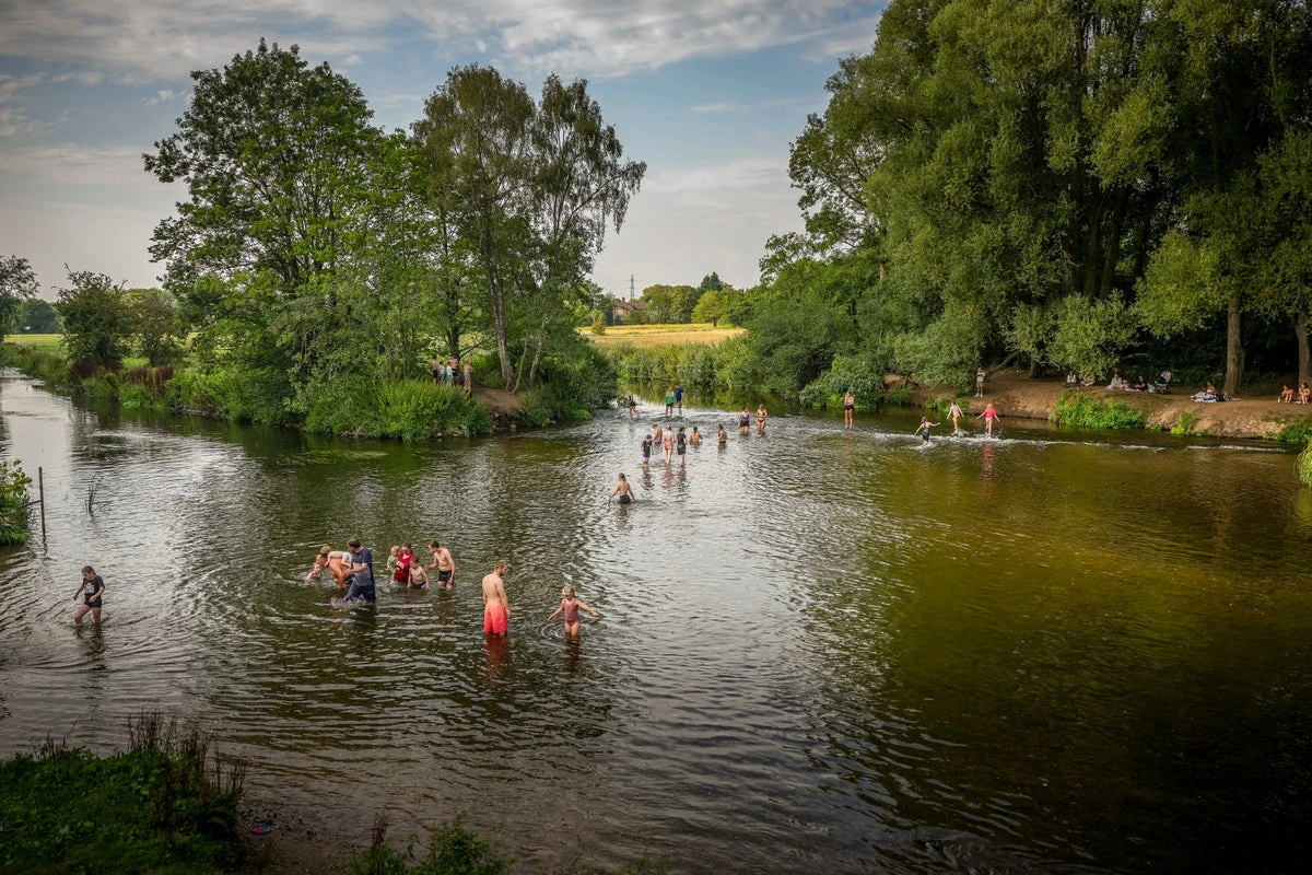 How long will the UK heatwave last as temperatures set to hit 35C