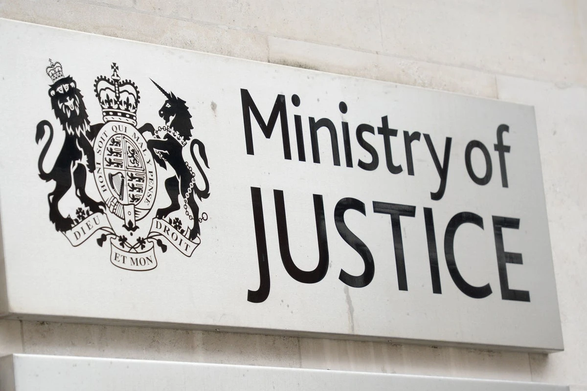 Ministers call on tech firms for ‘bold ideas’ to tackle justice system crisis