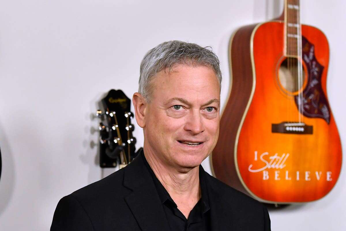 Gary Sinise writes tribute to son, 33, who has died from rare cancer