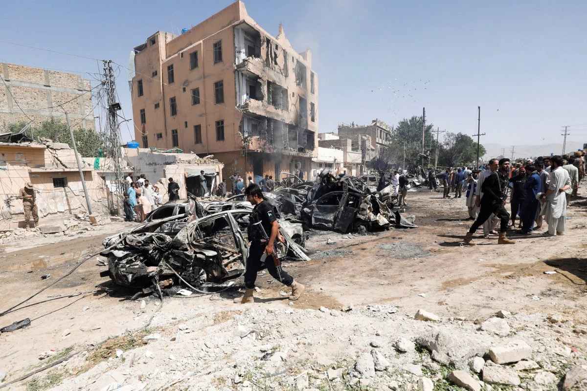 Bomb attack in southwest Pakistan kills at least 24