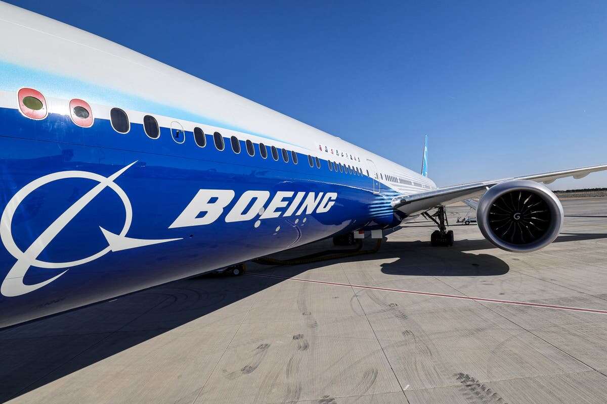 Quality inspector says Boeing lost up to 400 faulty parts