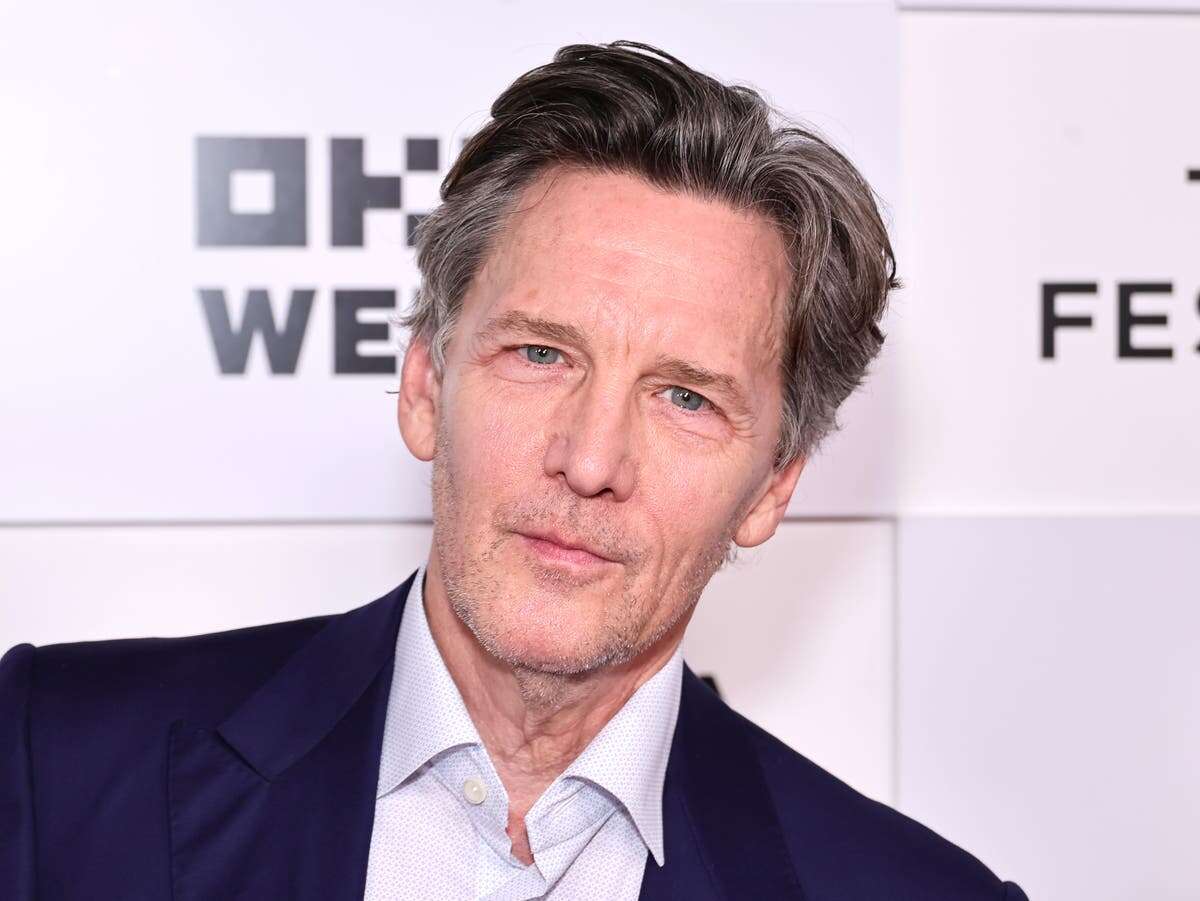 Andrew McCarthy on why two stars are absent from Brat Pack documentary