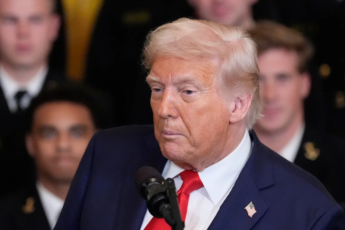 The Latest: Judge finds probable cause to hold administration in contempt over deportation order