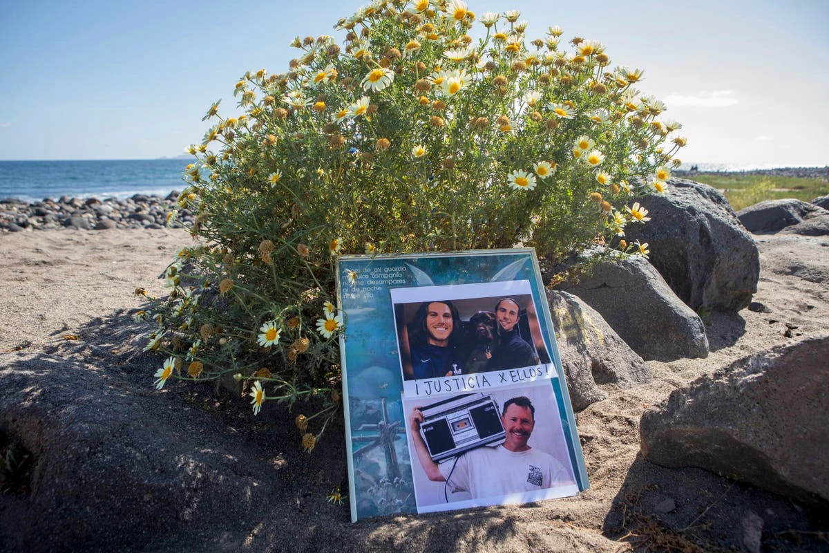 Mother of Australian surfers killed in Mexico delivers moving tribute