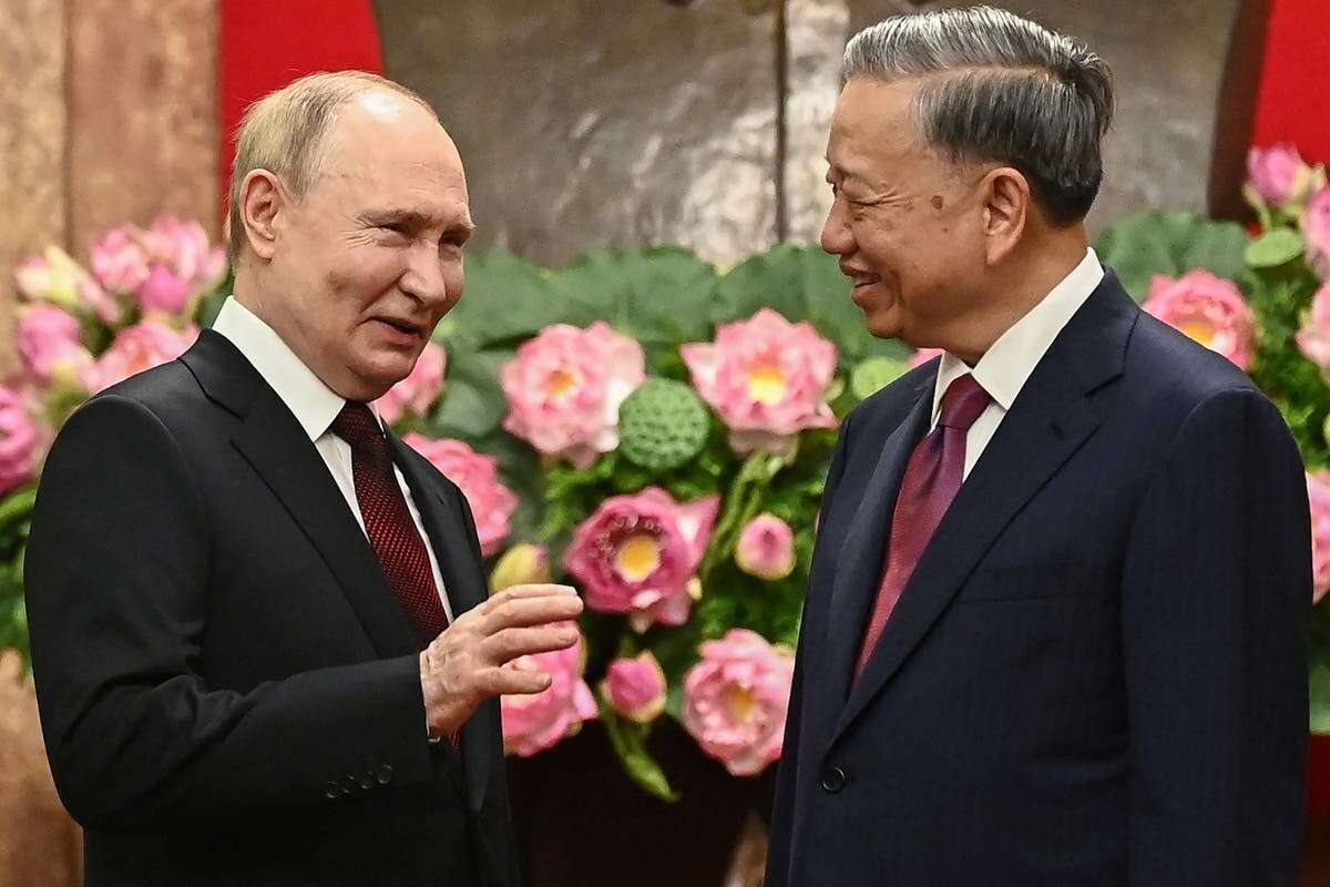 Putin arrives in Vietnam with praises for its position on Ukraine war