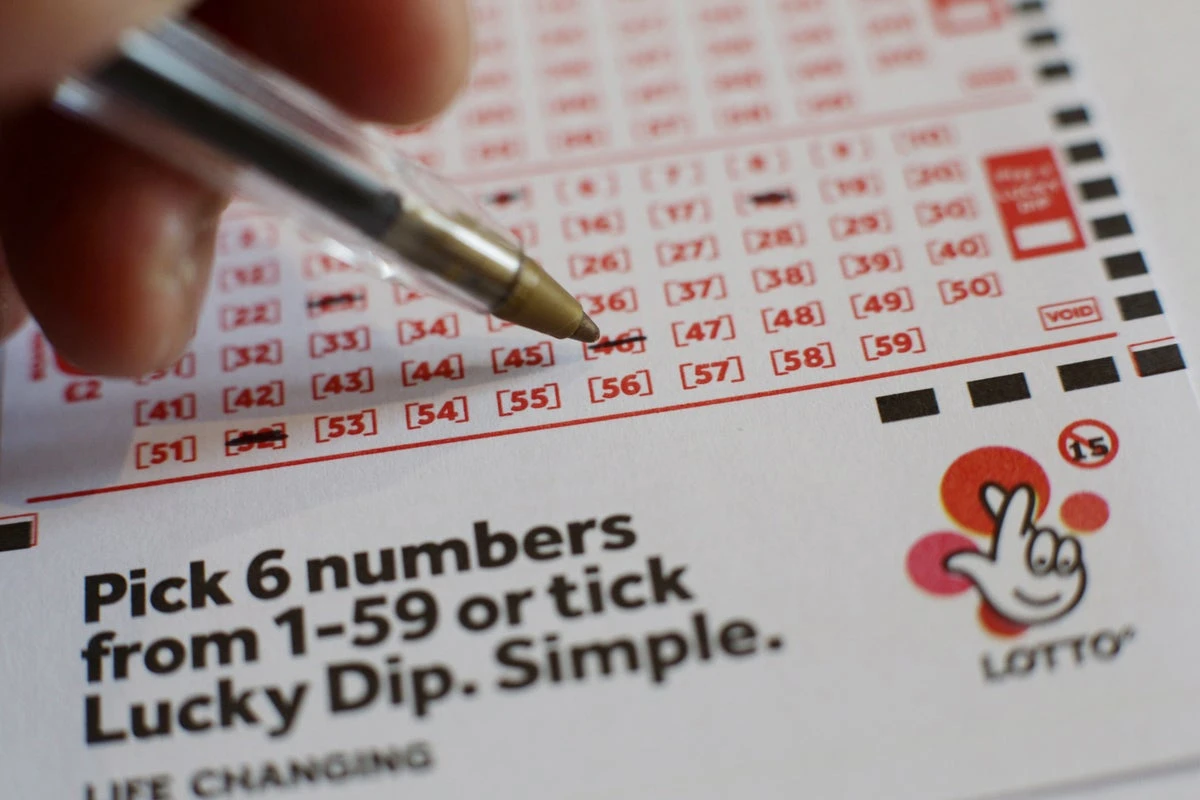 Appeal to find two lucky winners of shared £4.8 million Lotto prize