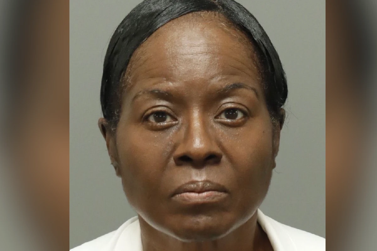 NC woman shot 2 lawyers outside court after hearing, police say