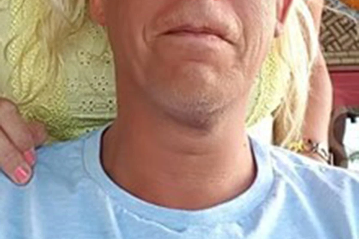 Football fan killed with one punch in clash outside pub