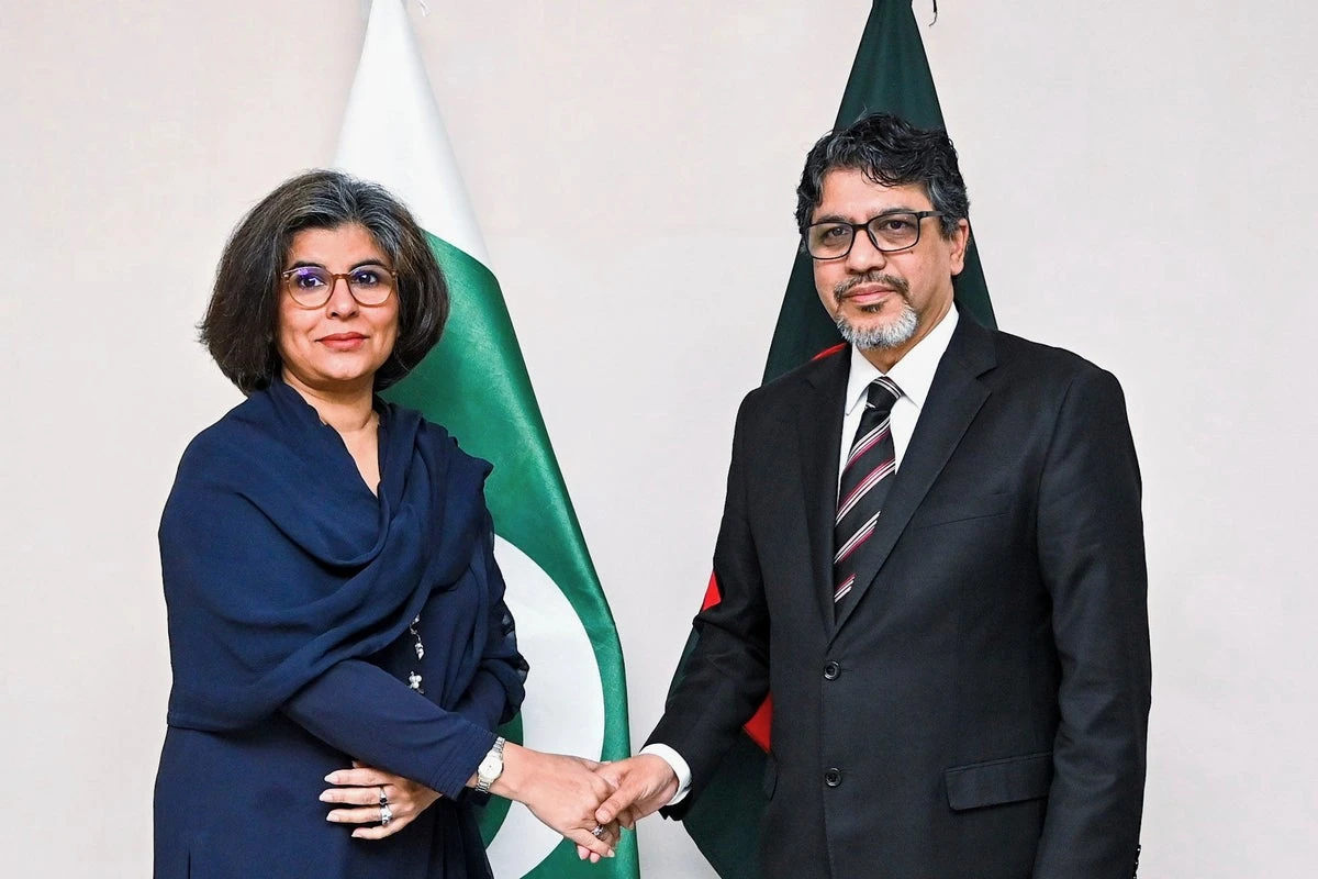 Bangladesh demands genocide apology from Pakistan as talks resume