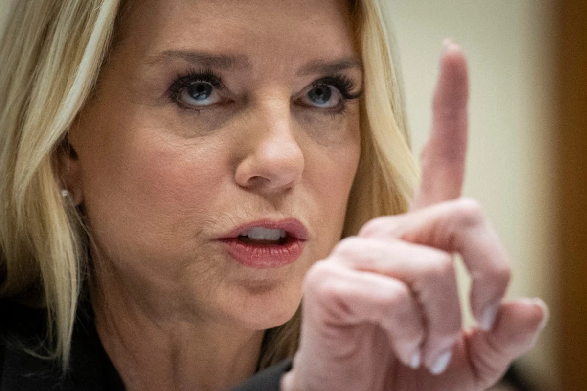 Trump’s $1.8B ‘slush fund’ appears to violate mandate created by Bondi