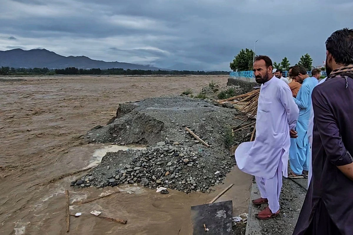 Outrage after family of 13 swept away in Pakistan floods amid delays