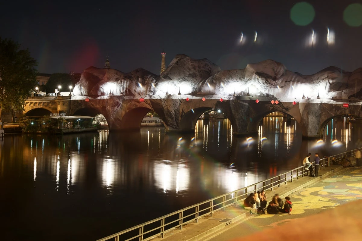 Giant ‘cave’ art inflated over Paris’ oldest bridge