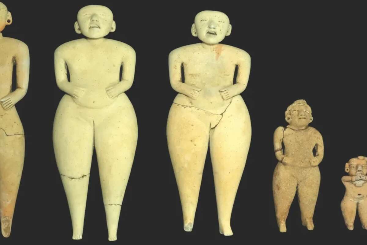 Strange 2,400-year-old puppets discovered atop American pyramid