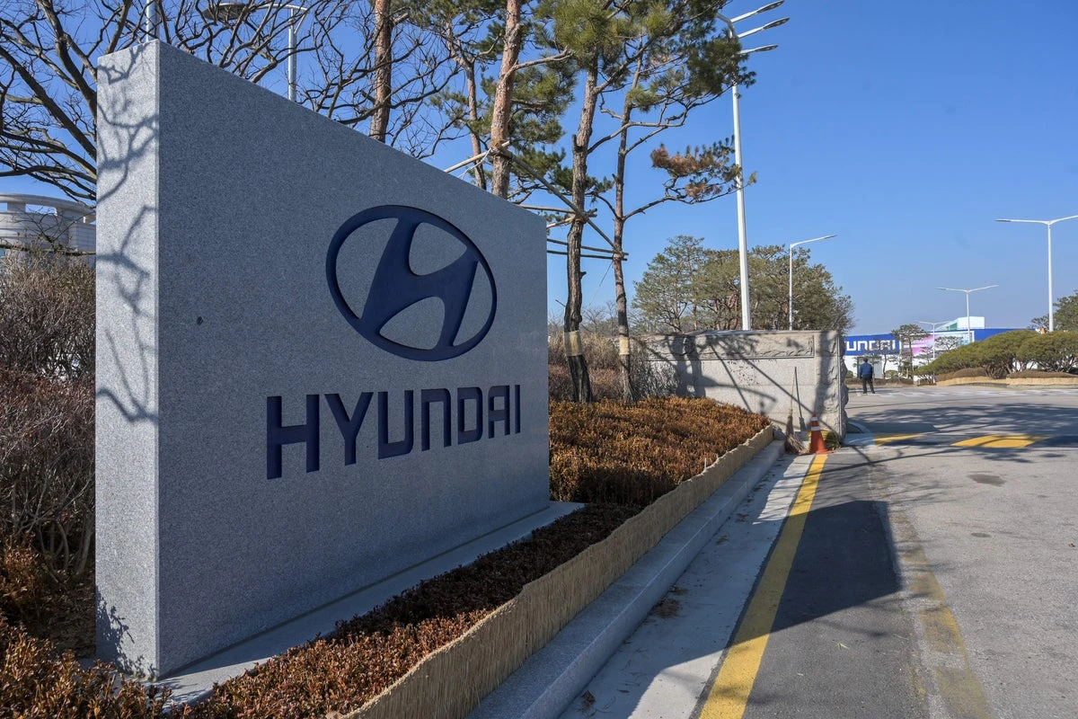 Hyundai recalls 54,000 Elantra Hybrids in America over fire risk