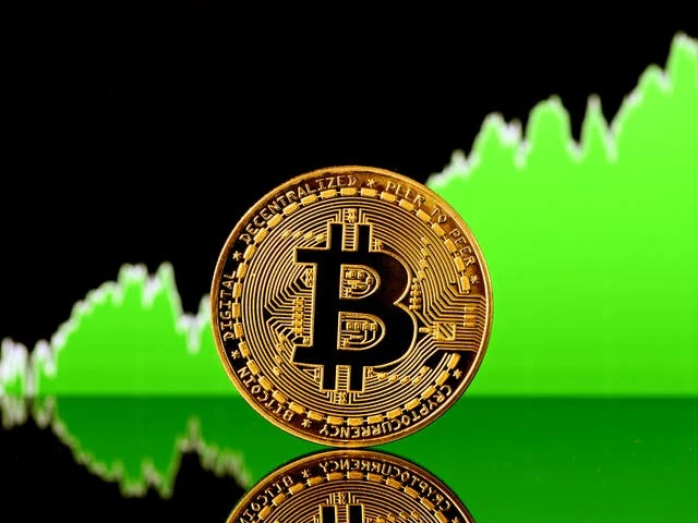 Hedge fund billionaire backs bitcoin as price surges - latest